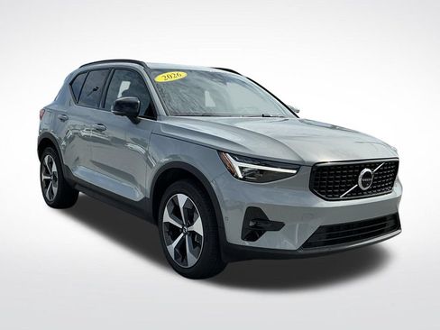 Used 2026 Volvo XC40 B5 Plus AWD/4WD image 15