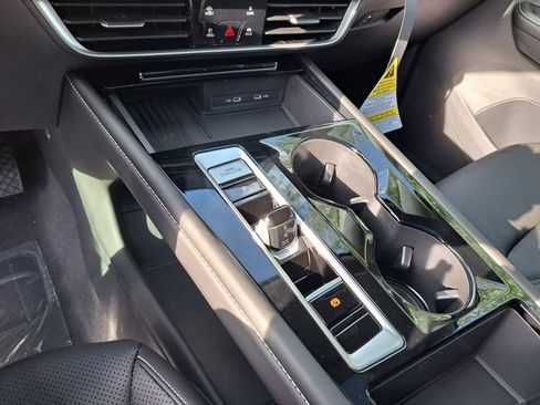 New 2026 Volkswagen Atlas SE FWD image 9