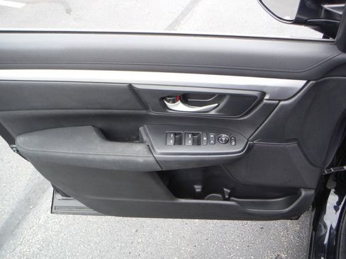 Used 2018 Honda CR-V LX image 13