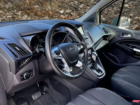 Used 2017 Ford Transit Connect XLT image 12