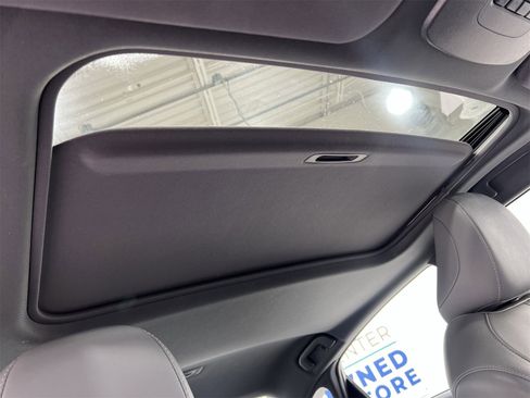 Used 2021 Toyota Avalon XLE image 21