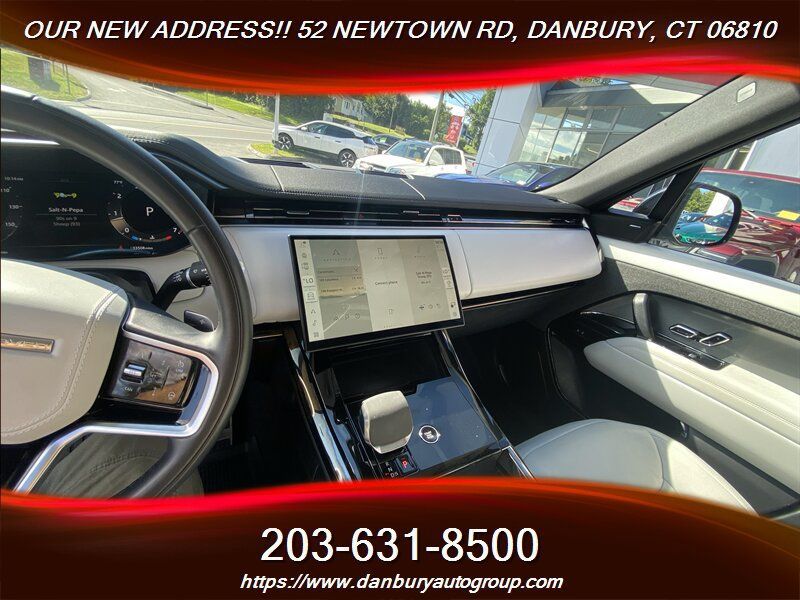 Used 2024 Land Rover Range Rover Sport SE AWD/4WD image 14