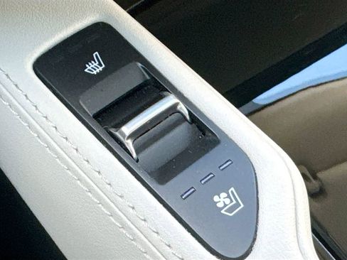 Used 2021 Kia Telluride SX w/ SX Prestige Package image 25