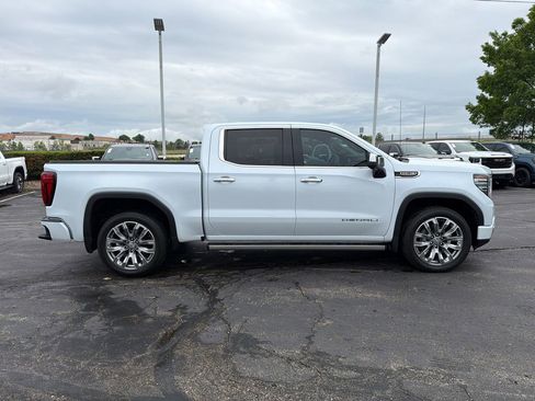 Used 2026 GMC Sierra 1500 Denali AWD/4WD image 4