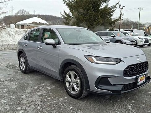 Used 2025 Honda HR-V LX image 2