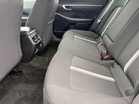 Used 2021 Hyundai Sonata SEL w/ Convenience Package image 18