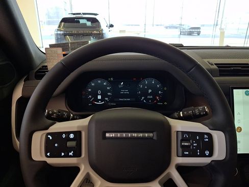 New 2026 Land Rover Defender 110 X-Dynamic SE image 17