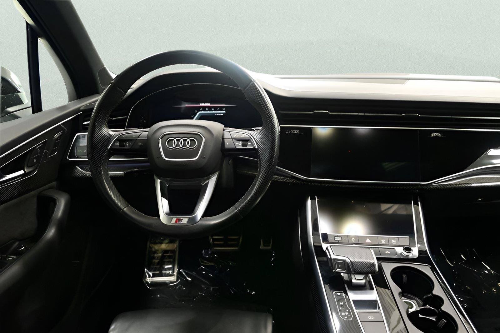 Used 2021 Audi SQ7 Premium Plus w/ Driver Assistance Package AWD/4WD image 12