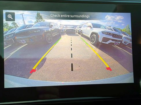 New 2026 Jeep Grand Cherokee Limited AWD/4WD image 17