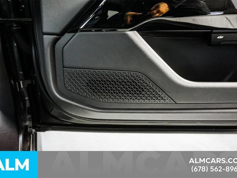 Used 2024 BMW i7 eDrive50 w/ M Sport Package RWD image 45