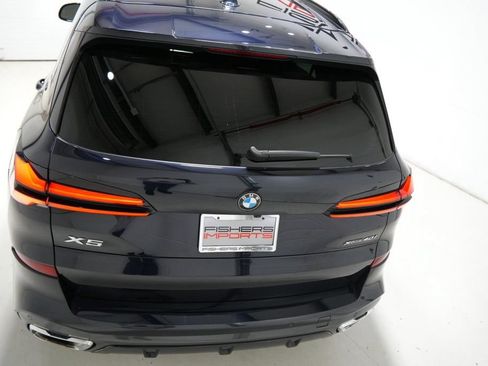 Used 2024 BMW X5 xDrive40i w/ M Sport Package AWD/4WD image 17