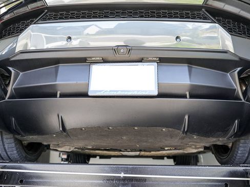 Used 2017 Lamborghini Huracan LP 580-2 RWD image 94