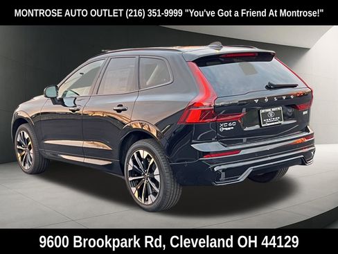 New 2026 Volvo XC60 B5 Plus w/ Protection Package Premier AWD/4WD image 4