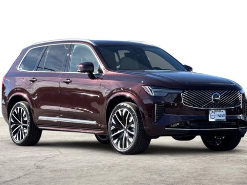 Used 2026 Volvo XC90 B5 Plus w/ Protection Package AWD/4WD image 9