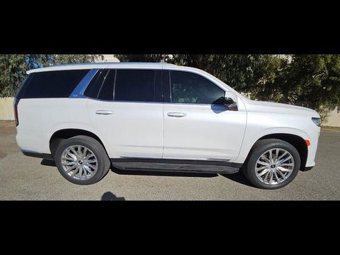 Used 2021 Cadillac Escalade Premium Luxury image 9