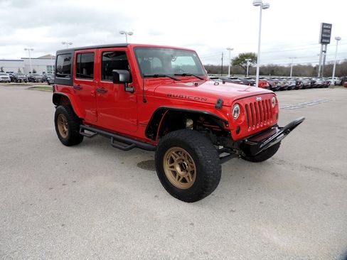 Used 2016 Jeep Wrangler Unlimited Rubicon image 3