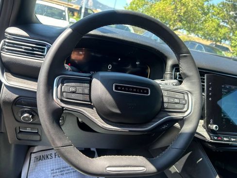 Used 2024 Jeep Wagoneer Series II w/ Flexible Seating Group AWD/4WD image 26