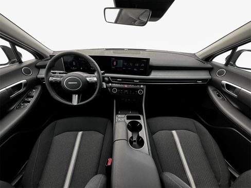 Certified 2025 Hyundai Sonata SEL image 13