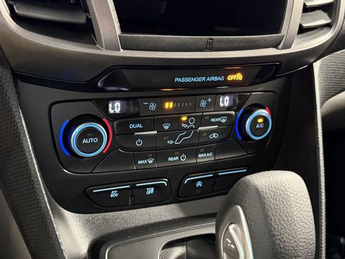 Used 2019 Ford Transit Connect XLT FWD image 21
