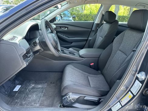Used 2025 Honda Accord LX image 13