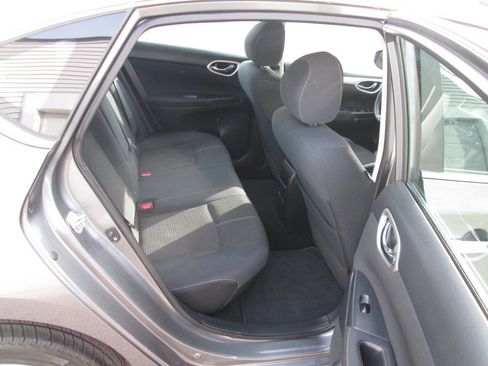 Used 2015 Nissan Sentra S image 18