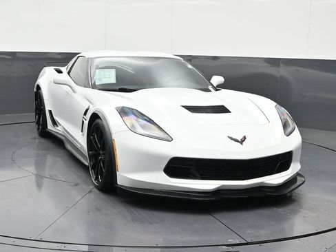 Used 2019 Chevrolet Corvette Grand Sport w/ Carbon Flash Badge Package image 8