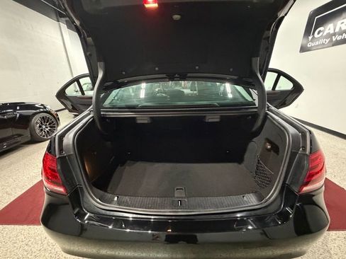 Used 2014 Mercedes-Benz E 350 4MATIC Sedan image 44