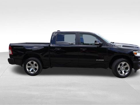 Used 2022 RAM 1500 Big Horn AWD/4WD image 3