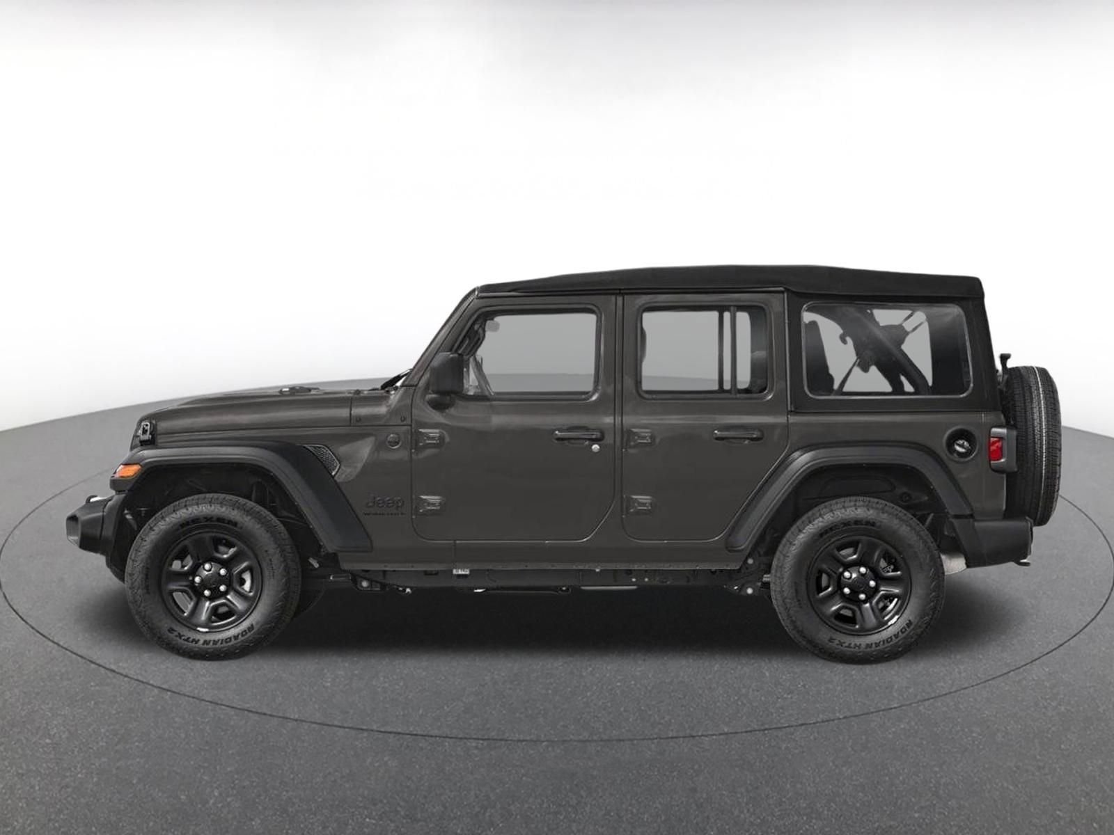 Used 2026 Jeep Wrangler Unlimited Rubicon AWD/4WD image 3