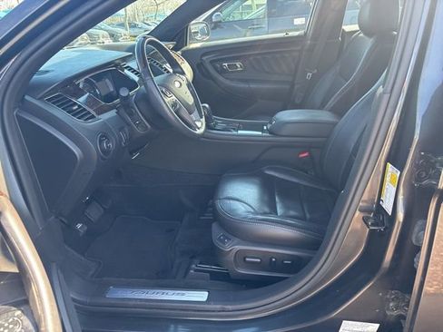 Used 2015 Ford Taurus Limited w/ Equipment Group 301A image 6
