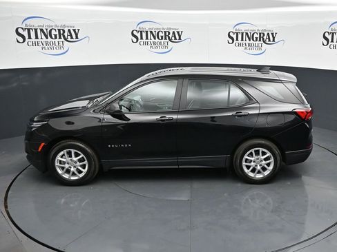 Used 2024 Chevrolet Equinox LS w/ Driver Confidence II Package FWD image 21