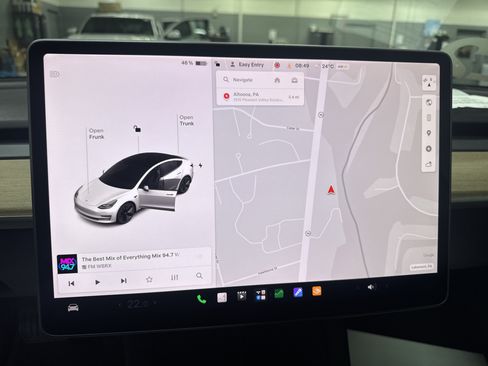 Used 2022 Tesla Model 3 Long Range AWD/4WD image 18