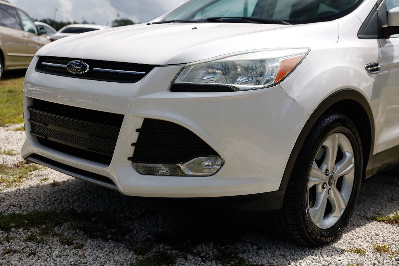 Used 2013 Ford Escape SE FWD image 30