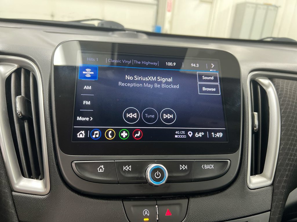Used 2025 Chevrolet Malibu LT FWD image 14