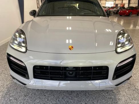 Used 2020 Porsche Cayenne S AWD/4WD image 13
