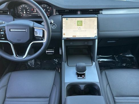New 2025 Land Rover Discovery Sport Dynamic SE AWD/4WD image 12