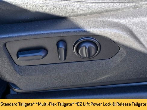 Used 2022 Chevrolet Silverado 2500 LTZ w/ LTZ Premium Package image 26