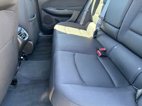 Used 2024 Chevrolet Malibu LT FWD image 28