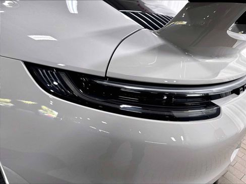 Used 2024 Porsche 911 Carrera T RWD image 33