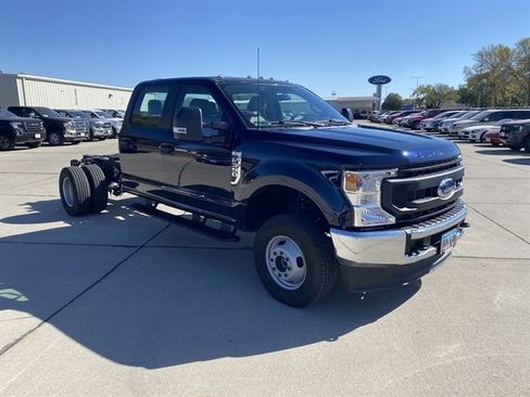 Used 2022 Ford F350 XL w/ Power Equipment Group image 3