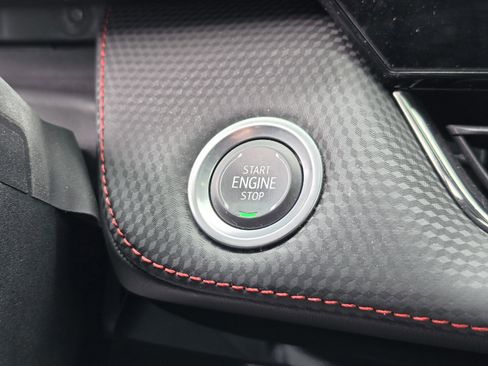 Used 2025 Chevrolet Equinox RS w/ Safety and Technology Package image 31