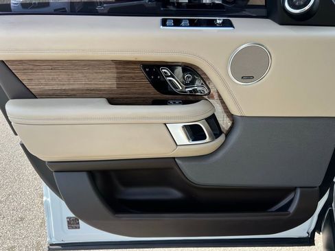 Used 2018 Land Rover Range Rover HSE image 41