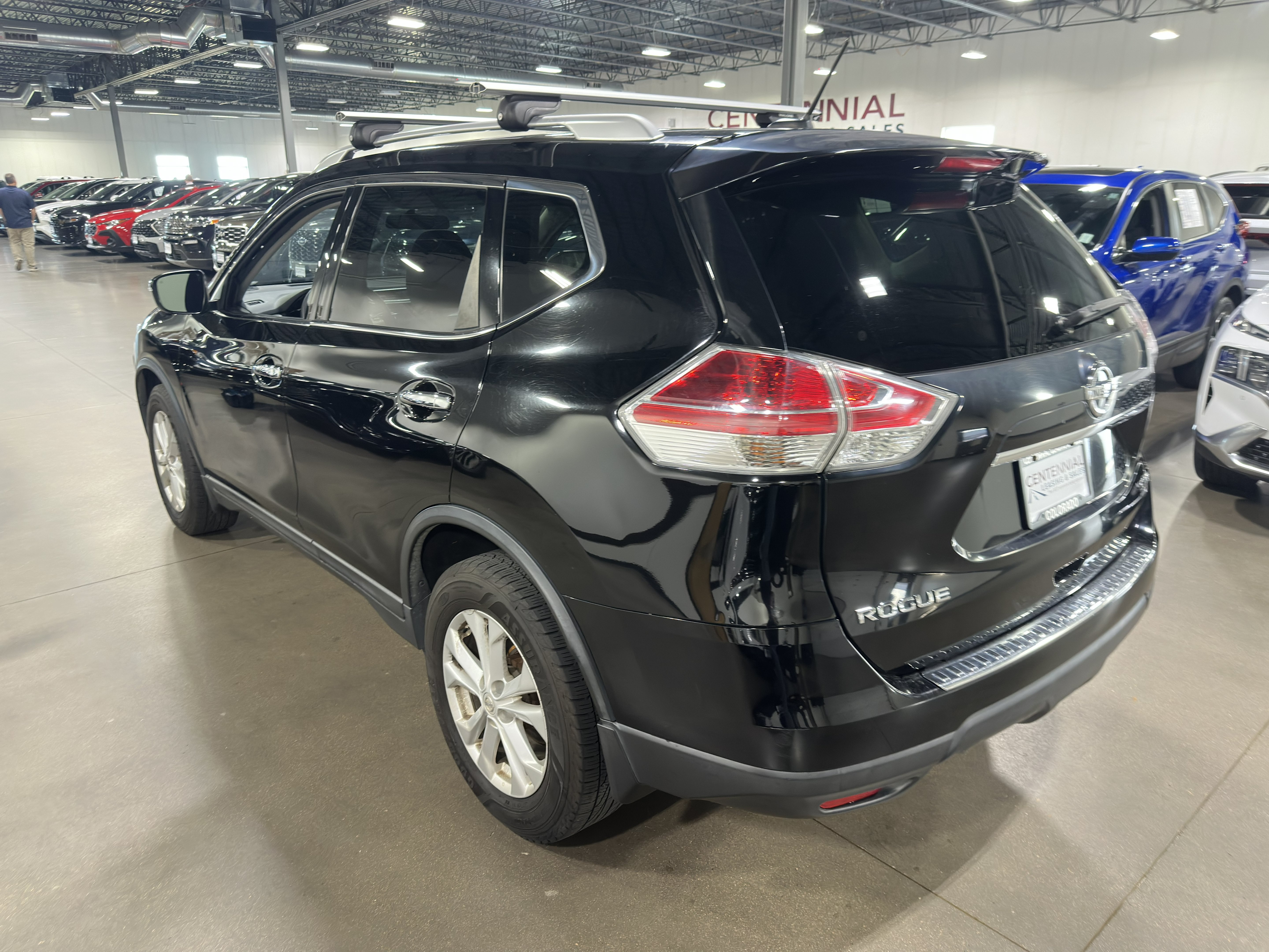 Used 2015 Nissan Rogue SV w/ SV Premium Package AWD/4WD image 4