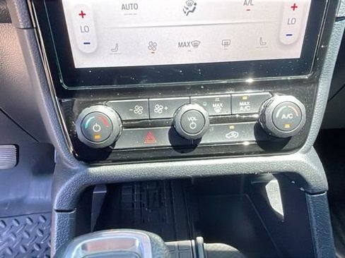 Used 2024 Ford Ranger XLT w/ Equipment Group 301A High RWD image 19