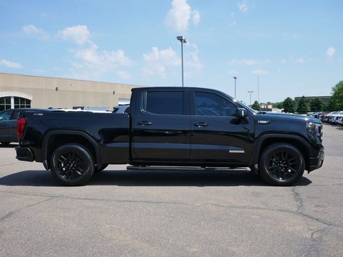 Used 2024 GMC Sierra 1500 Elevation w/ Elevation Premium Package AWD/4WD image 11
