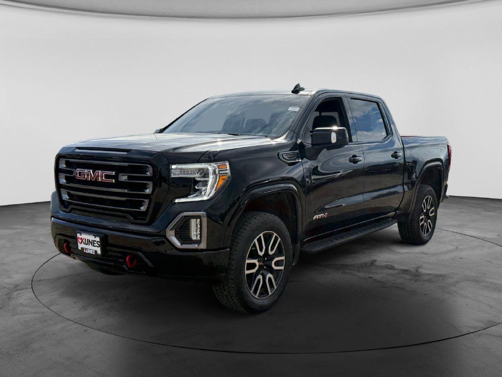 Used 2022 GMC Sierra 1500 AT4 w/ AT4 Preferred Package AWD/4WD image 4