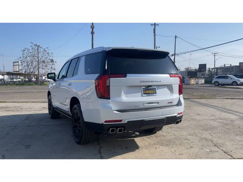 New 2026 GMC Yukon Denali w/ Sun & Power Step Package image 9