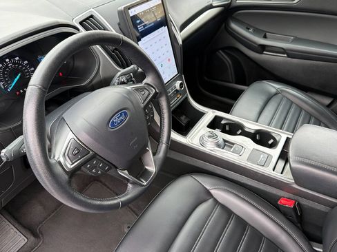 Certified 2024 Ford Edge SEL AWD/4WD image 10