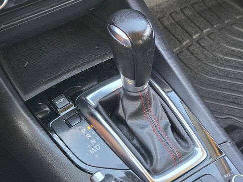 Used 2014 MAZDA MAZDA3 s Grand Touring FWD image 28