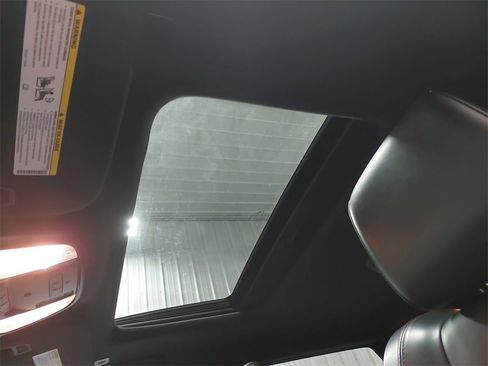 Used 2023 Dodge Durango GT image 33